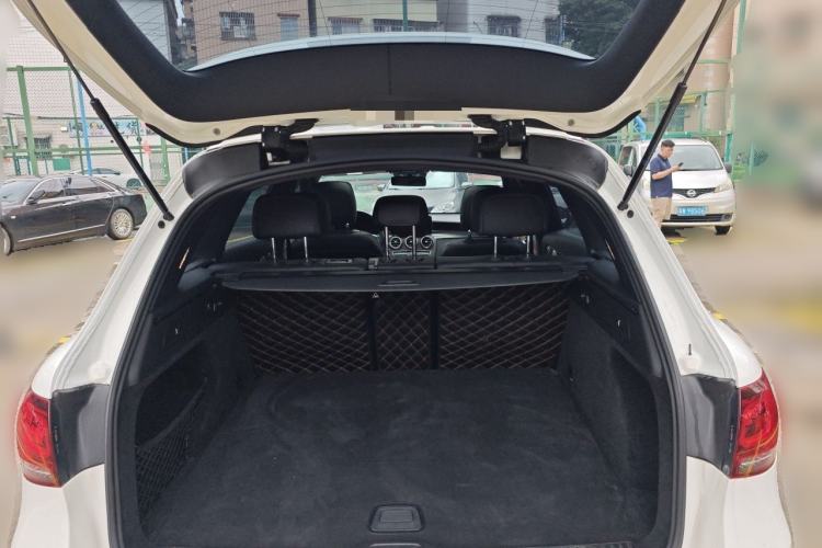 Used Mercedes-Benz GLC 2020 GLC 300 L 4MATIC Luxury Model Trunk