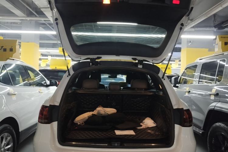 Used Mercedes-Benz GLC 2020 GLC 260 L 4MATIC Luxury Model Trunk