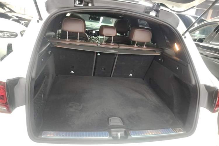Used Mercedes-Benz GLC 2020 Facelift GLC 300 L 4MATIC Dynamic Edition Trunk