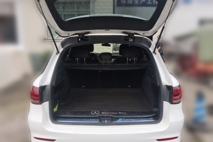 Used Mercedes-Benz GLC 2020 Facelift GLC 260 L 4MATIC Luxury Edition Trunk