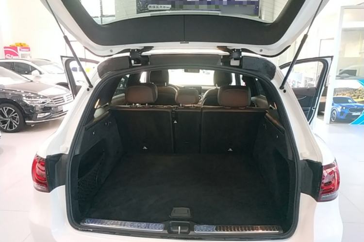 Used Mercedes-Benz GLC 2020 GLC 300 L 4MATIC Dynamic Edition Trunk