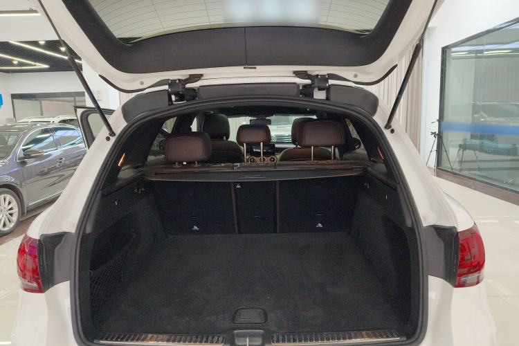 Used Mercedes-Benz GLC 2020 Facelift GLC 260 L 4MATIC Luxury Edition Trunk
