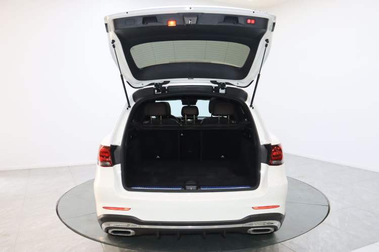 Used Mercedes-Benz GLC 2020 Facelifted GLC 300 L 4MATIC Luxury Edition Trunk