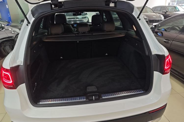 Used Mercedes-Benz GLC 2020 GLC 260 L 4MATIC Dynamic Model Trunk