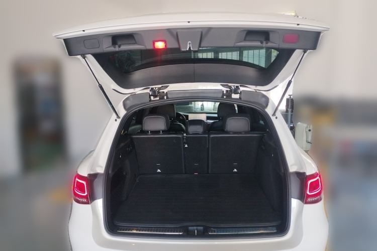 Used Mercedes-Benz GLC 2020 Facelift GLC 260 L 4MATIC Luxury Edition Trunk