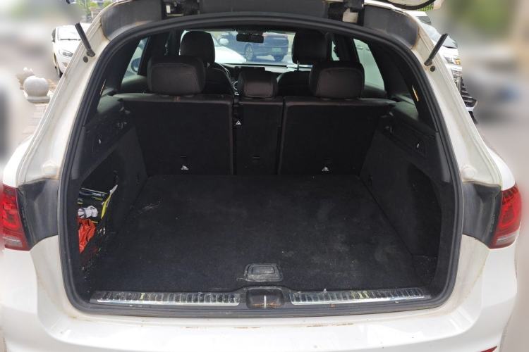 Used Mercedes-Benz GLC 2020 GLC 300 L 4MATIC Dynamic Edition Trunk