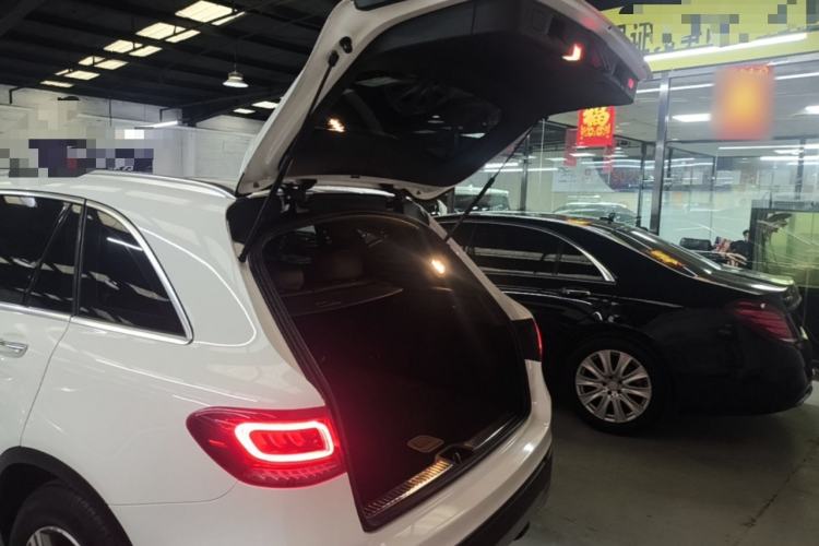 Used Mercedes-Benz GLC 2020 Facelifted GLC 260 L 4MATIC Dynamic Edition Trunk