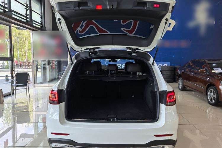 Used Mercedes-Benz GLC 2020 Facelift GLC 260 L 4MATIC Luxury Edition Trunk