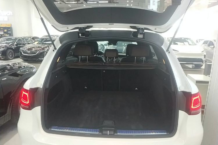 Used Mercedes-Benz GLC 2020 GLC 300 L 4MATIC Dynamic Edition Trunk