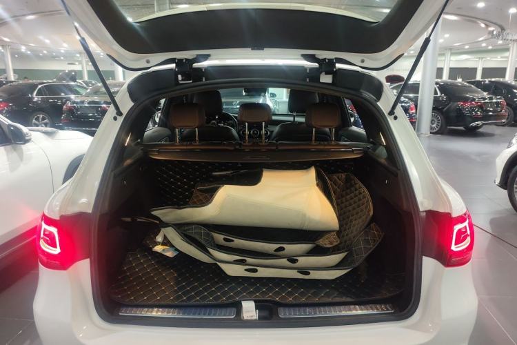 Used Mercedes-Benz GLC 2020 Facelifted GLC 260 L 4MATIC Dynamic Edition Trunk