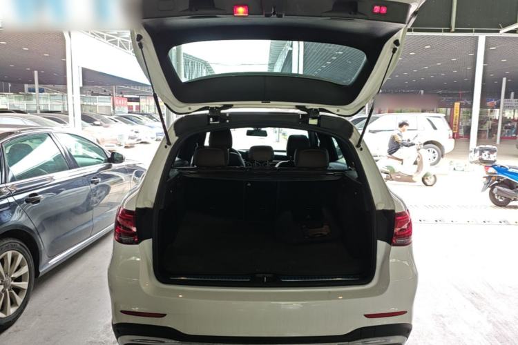 Used Mercedes-Benz GLC 2020 GLC 260 L 4MATIC Luxury Model Trunk