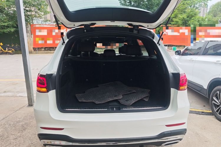 Used Mercedes-Benz GLC 2020 Facelift GLC 300 L 4MATIC Dynamic Edition Trunk