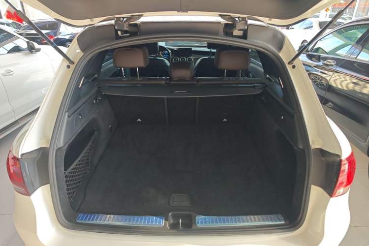Used Mercedes-Benz GLC 2020 GLC 300 L 4MATIC Dynamic Edition Trunk
