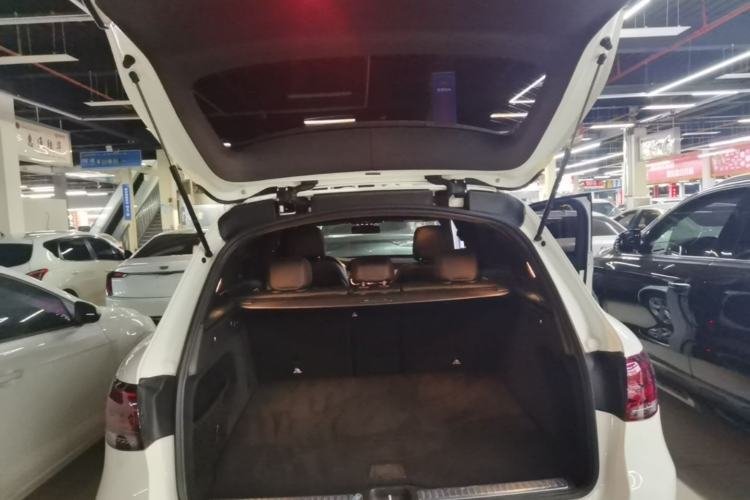 Used Mercedes-Benz GLC 2020 GLC 260 L 4MATIC Dynamic Model Trunk