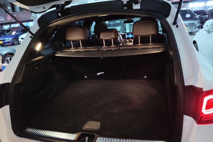 Used Mercedes-Benz GLC 2020 GLC 260 L 4MATIC Luxury Model Trunk