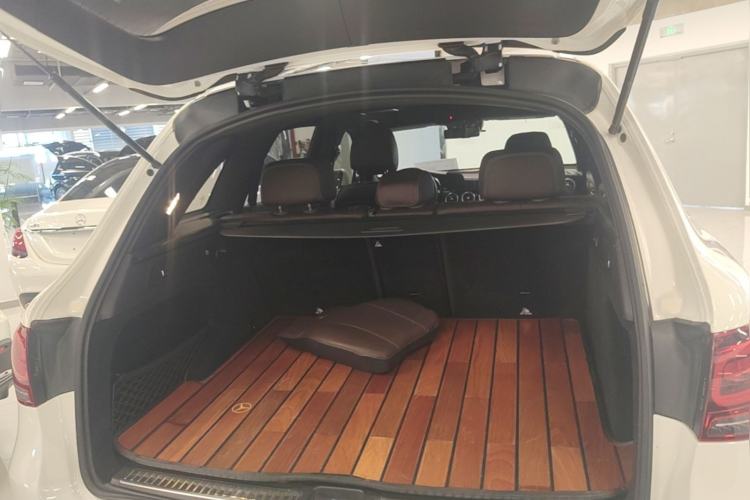 Used Mercedes-Benz GLC 2020 Facelift GLC 300 L 4MATIC Dynamic Edition Trunk