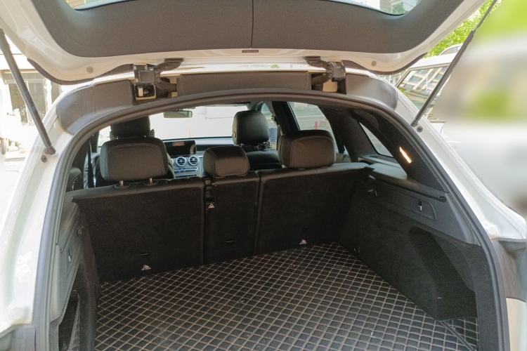 Used Mercedes-Benz GLC 2020 GLC 260 L 4MATIC Luxury Model Trunk