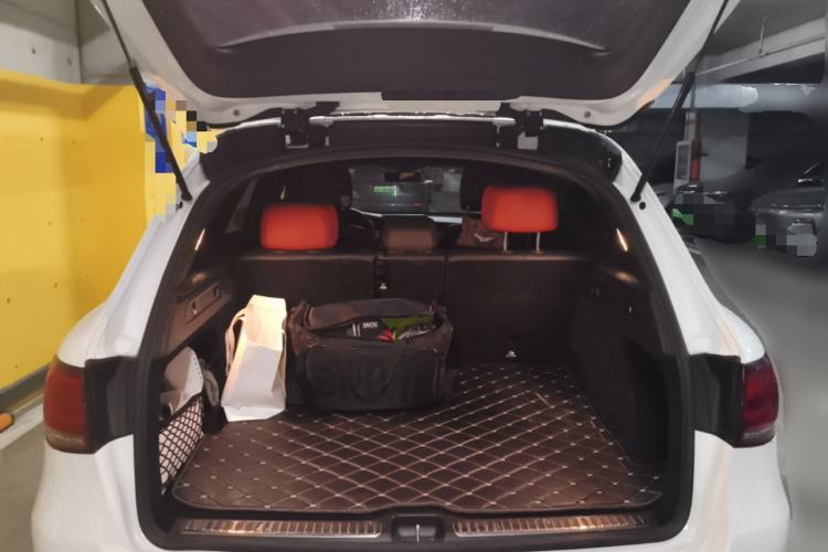 Used Mercedes-Benz GLC 2020 Facelifted GLC 260 L 4MATIC Dynamic Edition Trunk
