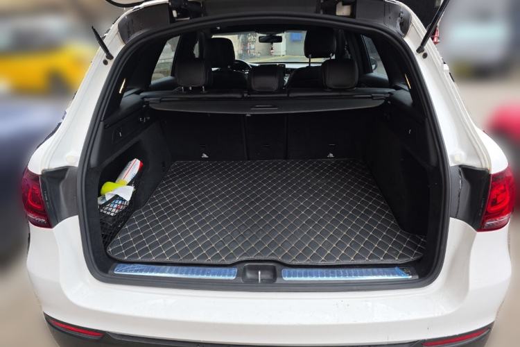 Used Mercedes-Benz GLC 2020 Facelifted GLC 260 L 4MATIC Dynamic Edition Trunk