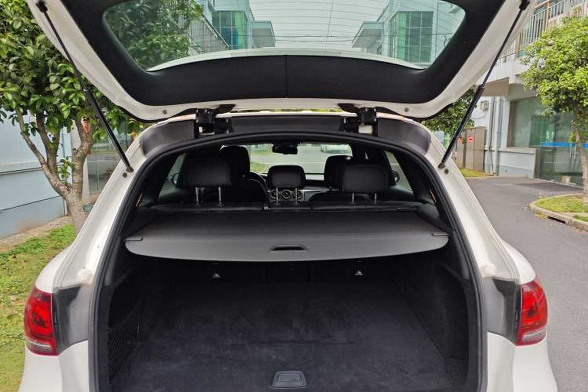 Used Mercedes-Benz GLC 2020 GLC 300 L 4MATIC Dynamic Edition Trunk