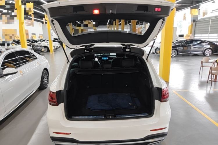Used Mercedes-Benz GLC 2020 Facelift GLC 300 L 4MATIC Dynamic Edition Trunk