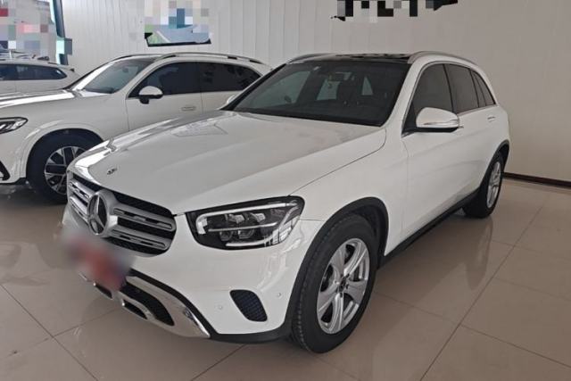 Ojetý Mercedes-Benz GLC 2020 GLC 260 L 4MATIC Dynamic Model