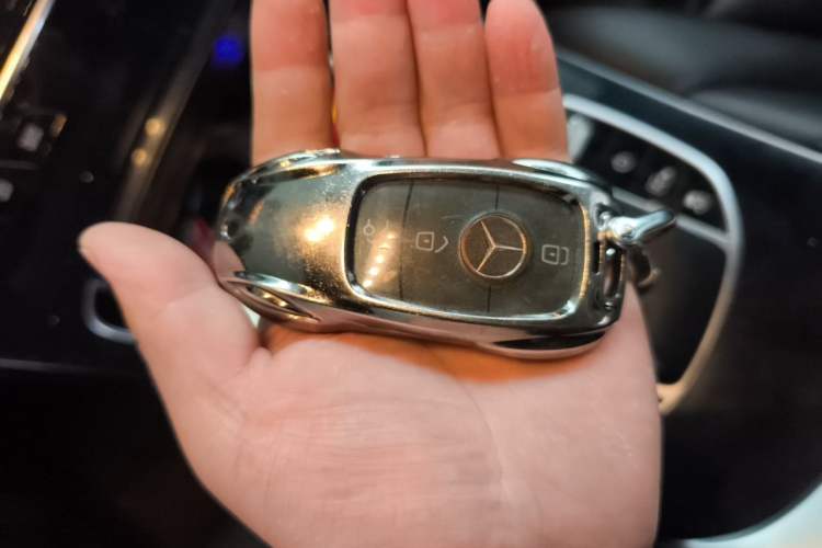 Used Mercedes-Benz GLC 2020 Facelifted GLC 260 L 4MATIC Dynamic Edition Vehicle Key