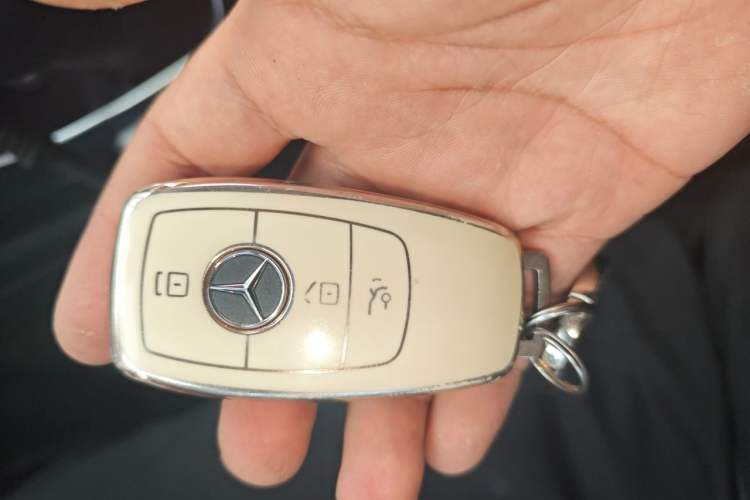 Used Mercedes-Benz GLC 2020 Facelifted GLC 260 L 4MATIC Dynamic Edition Vehicle Key