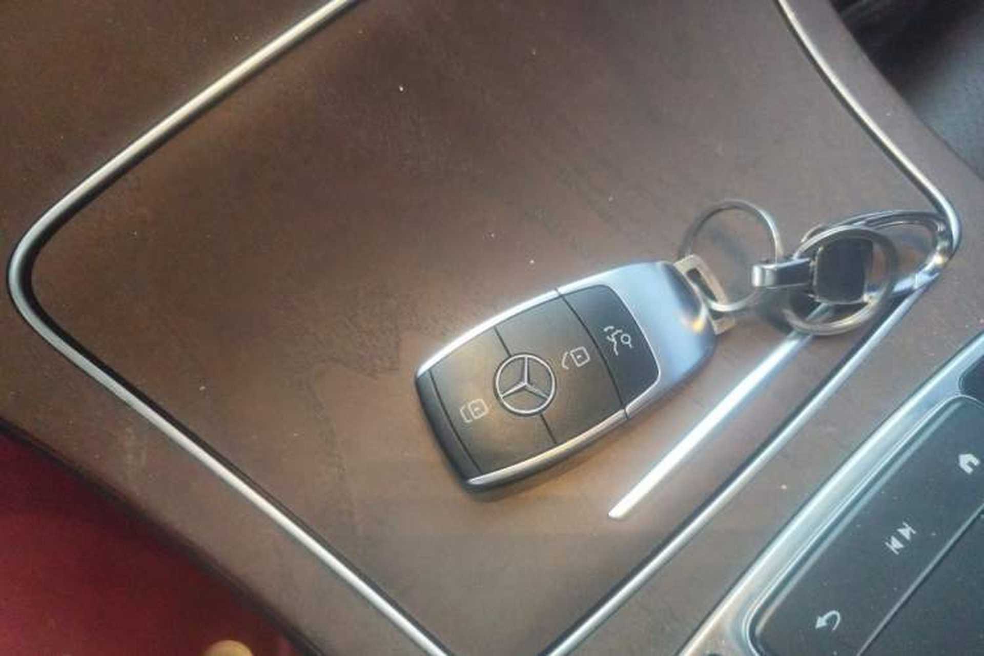 Used Mercedes-Benz GLC 2020 GLC 260 L 4MATIC Luxury Model Vehicle Key