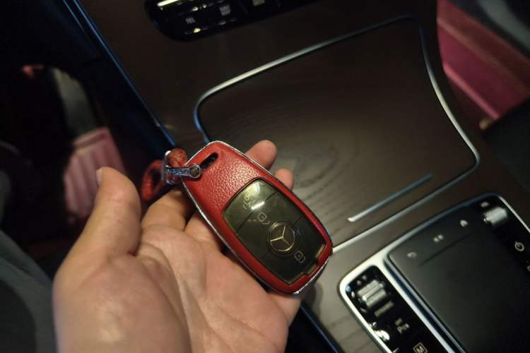 Used Mercedes-Benz GLC 2020 GLC 300 L 4MATIC Dynamic Edition Vehicle Key