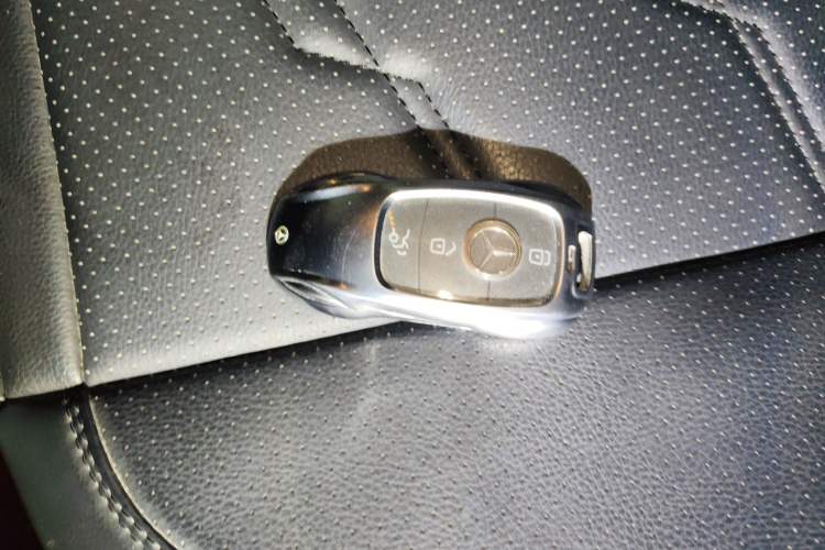 Used Mercedes-Benz GLC 2020 GLC 300 L 4MATIC Dynamic Edition Vehicle Key