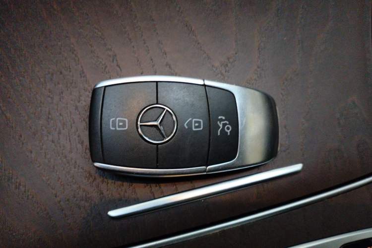 Used Mercedes-Benz GLC 2020 GLC 300 L 4MATIC Dynamic Edition Vehicle Key