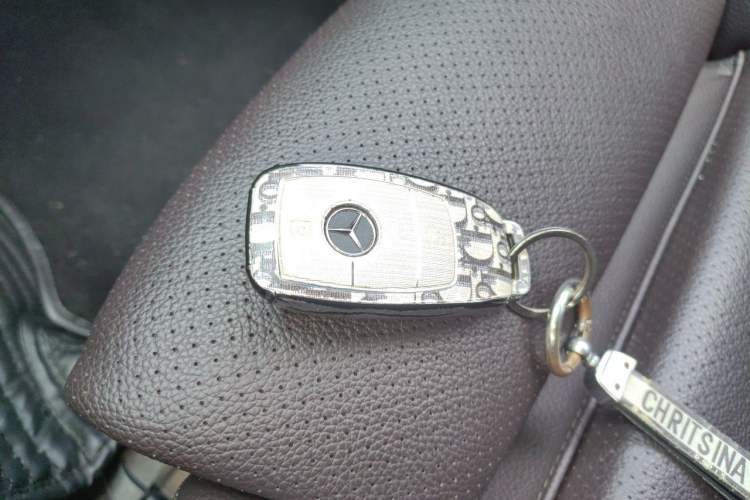 Used Mercedes-Benz GLC 2020 GLC 300 L 4MATIC Dynamic Edition Vehicle Key