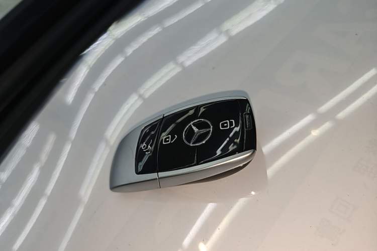 Used Mercedes-Benz GLC 2020 Facelifted GLC 260 L 4MATIC Dynamic Edition Vehicle Key