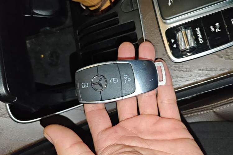 Used Mercedes-Benz GLC 2020 Facelift GLC 300 L 4MATIC Dynamic Edition Vehicle Key