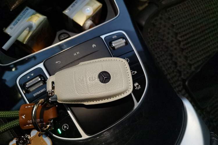 Used Mercedes-Benz GLC 2020 Facelifted GLC 260 L 4MATIC Dynamic Edition Vehicle Key