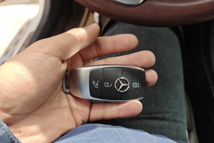 Used Mercedes-Benz GLC 2020 Facelift GLC 300 L 4MATIC Dynamic Edition Vehicle Key