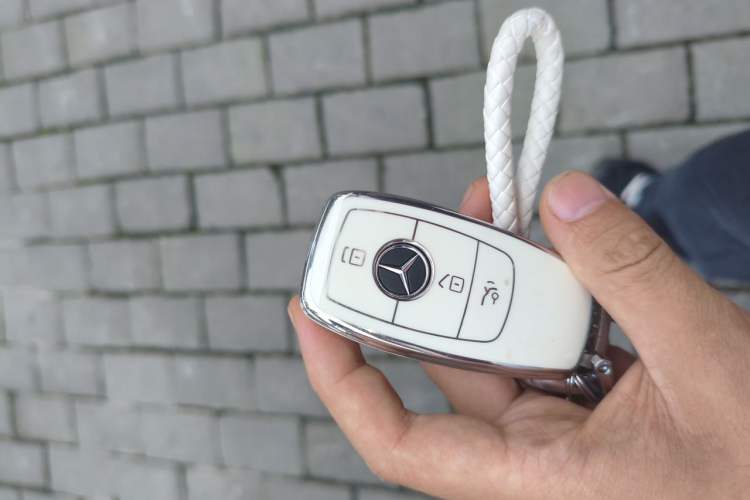 Used Mercedes-Benz GLC 2020 Facelift GLC 300 L 4MATIC Dynamic Edition Vehicle Key