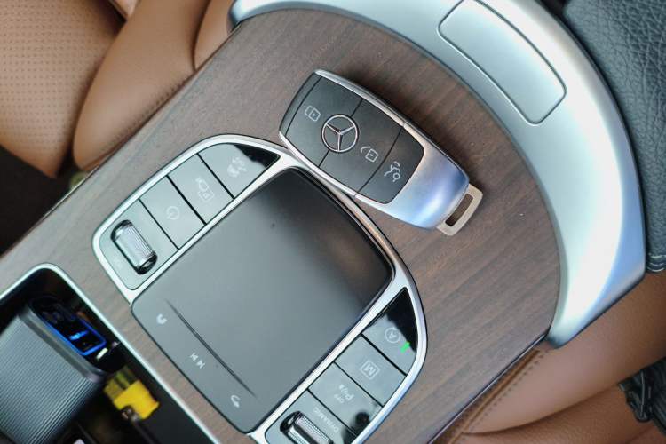 Used Mercedes-Benz GLC 2020 Facelift GLC 300 L 4MATIC Dynamic Edition Vehicle Key