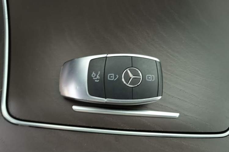 Used Mercedes-Benz GLC 2020 GLC 300 L 4MATIC Dynamic Edition Vehicle Key