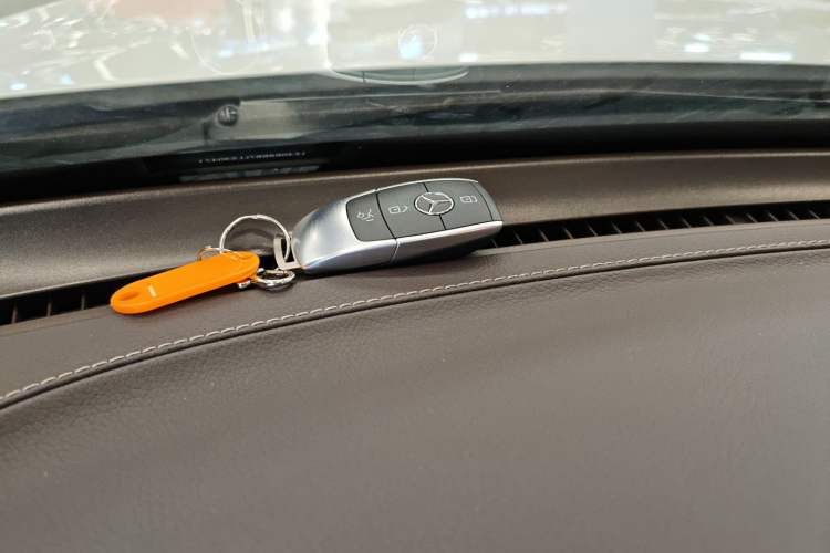 Used Mercedes-Benz GLC 2020 Facelifted GLC 260 L 4MATIC Dynamic Edition Vehicle Key