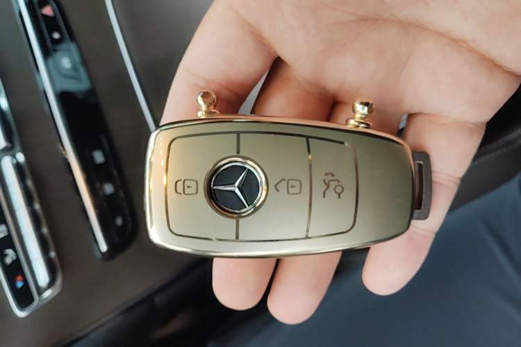 Used Mercedes-Benz GLC 2020 Facelift GLC 300 L 4MATIC Dynamic Edition Vehicle Key