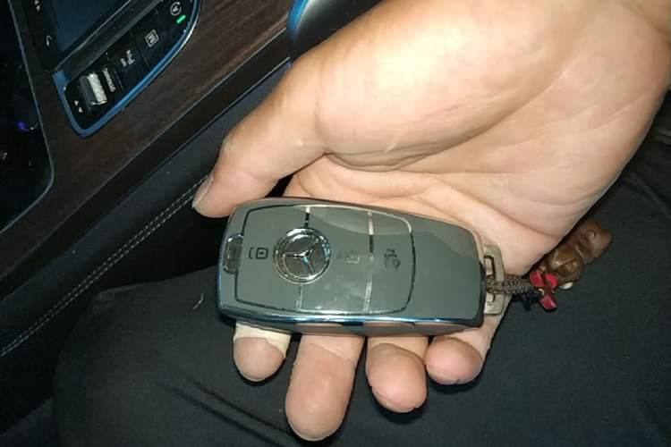 Used Mercedes-Benz GLC 2020 Facelifted GLC 300 L 4MATIC AMG-Line Vehicle Key