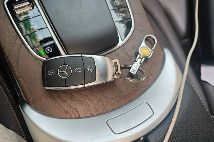 Used Mercedes-Benz GLC 2020 Facelift GLC 300 L 4MATIC Dynamic Edition Vehicle Key