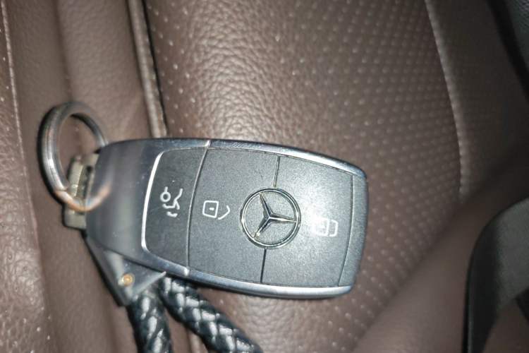 Used Mercedes-Benz GLC 2020 GLC 300 L 4MATIC Dynamic Edition Vehicle Key