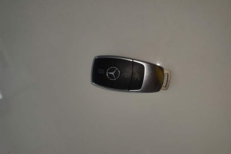 Used Mercedes-Benz GLC 2020 Facelift GLC 300 L 4MATIC Dynamic Edition Vehicle Key