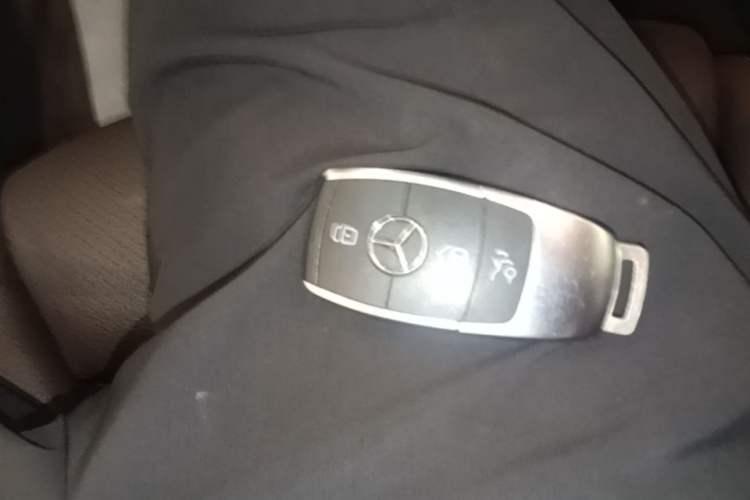 Used Mercedes-Benz GLC 2020 GLC 300 L 4MATIC Dynamic Edition Vehicle Key