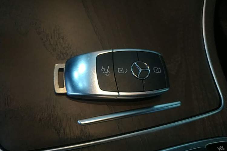 Used Mercedes-Benz GLC 2020 GLC 300 L 4MATIC Dynamic Edition Vehicle Key