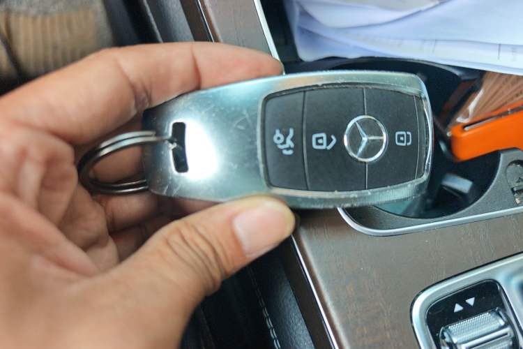 Used Mercedes-Benz GLC 2020 Facelift GLC 300 L 4MATIC Dynamic Edition Vehicle Key