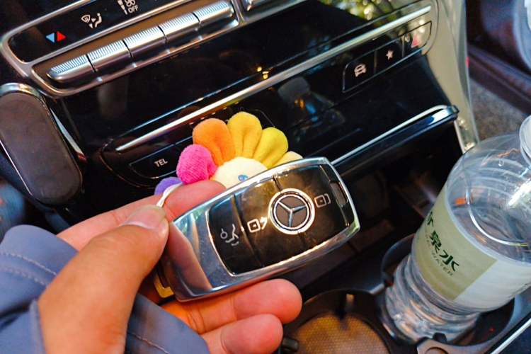 Used Mercedes-Benz GLC 2020 Facelifted GLC 260 L 4MATIC Dynamic Edition Vehicle Key
